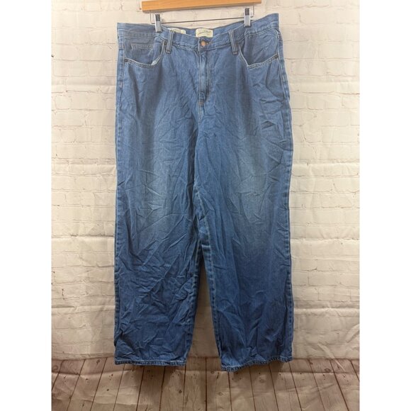 Universal Threads Jeans Womens Size 18/32R Blue Relaxed Wide Leg High Waisted - Picture 1 of 6